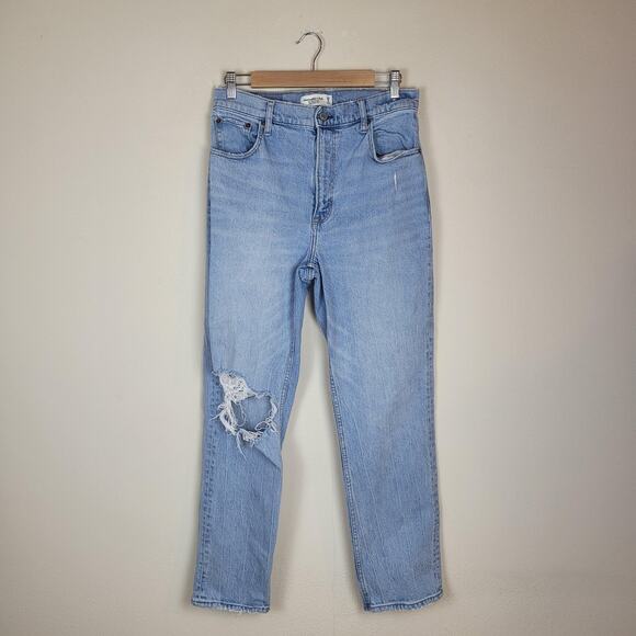Abercrombie & Fitch Denim - Abercrombie & Fitch Jeans 29 8 Light 90s Straight Ultra High Rise Distressed